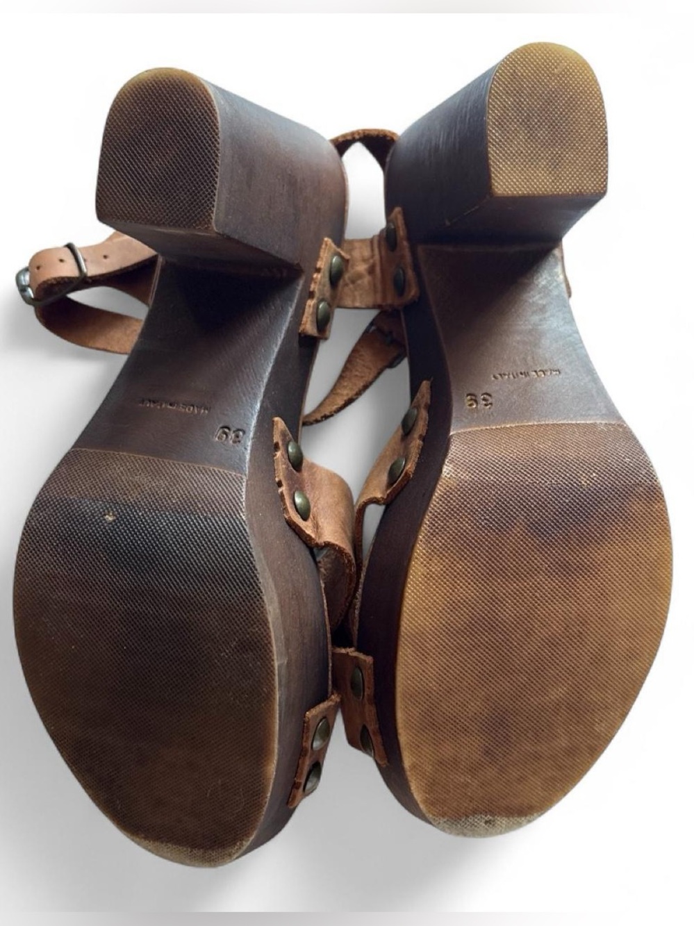 Italian Brown Leather Platform Sandal Chunky Heel Ankle Strap Brass Nailhead 8.5 - Picture 6 of 7